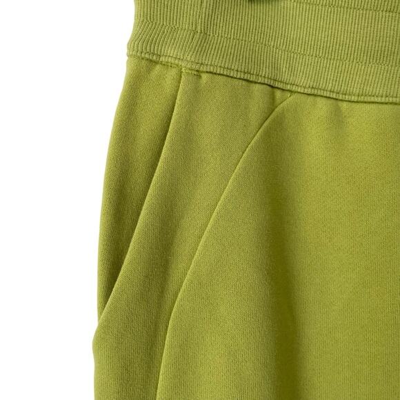 Lululemon NWTs Scuba HR Jogger Sweatpants size 10 Wasabi Green Lime - Picture 5 of 10